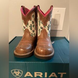 Ariat boots toddler girls size 8.5 cactuses southwestern!